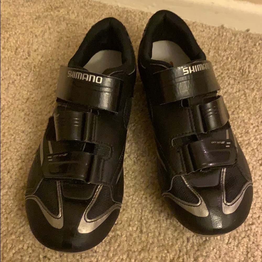 Like new Spin shoes